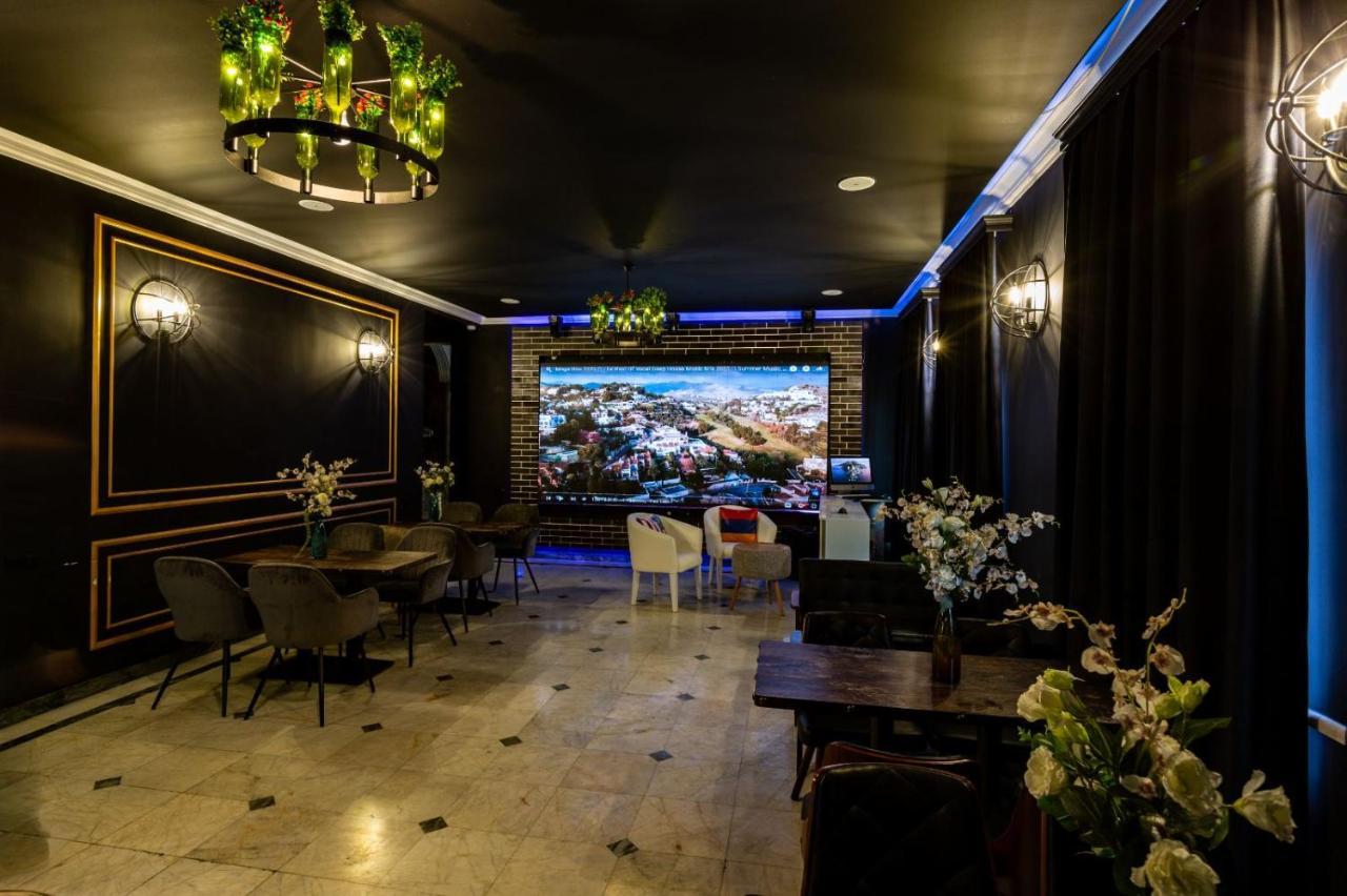 La Casa Hotel Yerevan Exterior photo